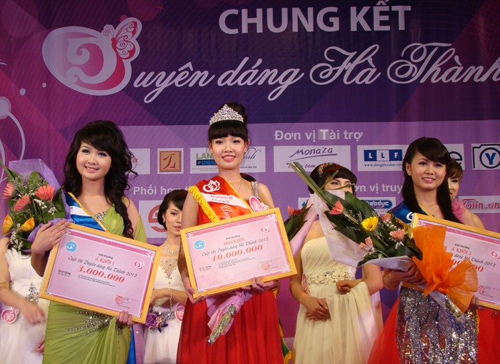 Danh hiệu Hoa khôi hoàn toàn xứng đáng với cô nữ sinh trường Kim Liên Dương Thu Trang